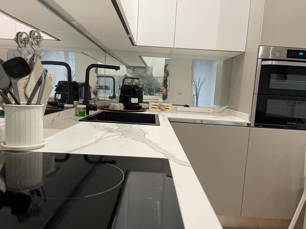 Apartamento Kibilu - San Donato Vicinanze Irccs Policlinico San Donato Milanese Exterior foto